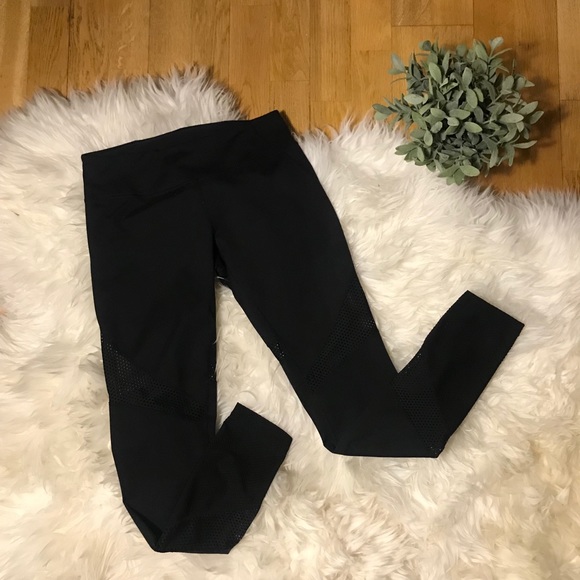 Zella Cut Out Mesh Legging- Live in Out of Bounds - Picture 4 of 6